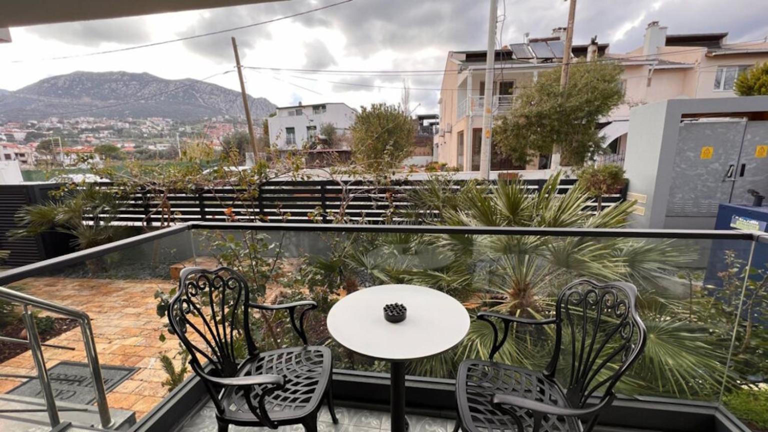 Casa Mimosa Hotel Измир Екстериор снимка